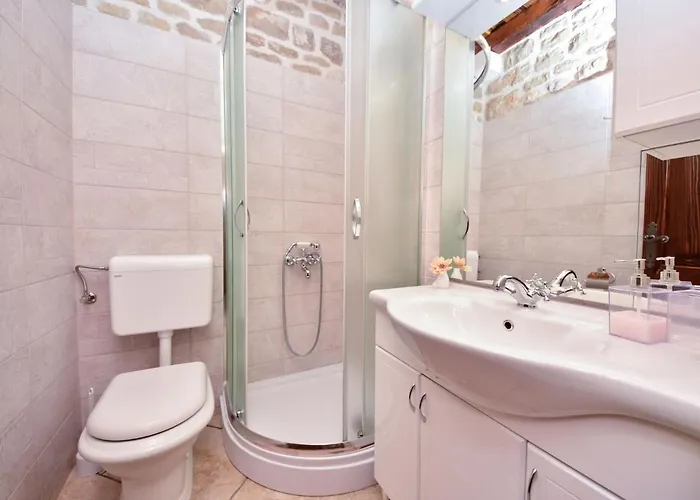 Josipa By Interhome Vakantiehuis Sukošan